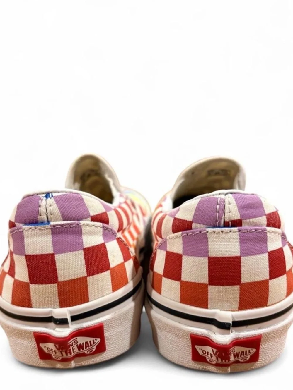 Vans Men’s 6.5 Slip-On Sneakers in Rainbow Check Skater 90s Punk Rock